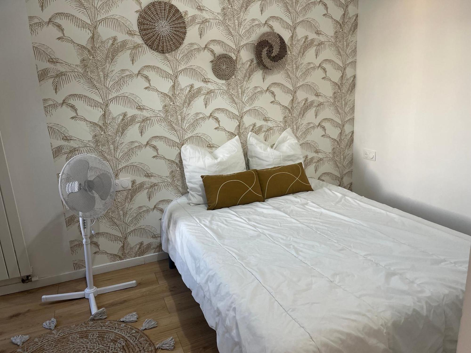 Cosy Appartement Nid De Reve Обервилье Экстерьер фото